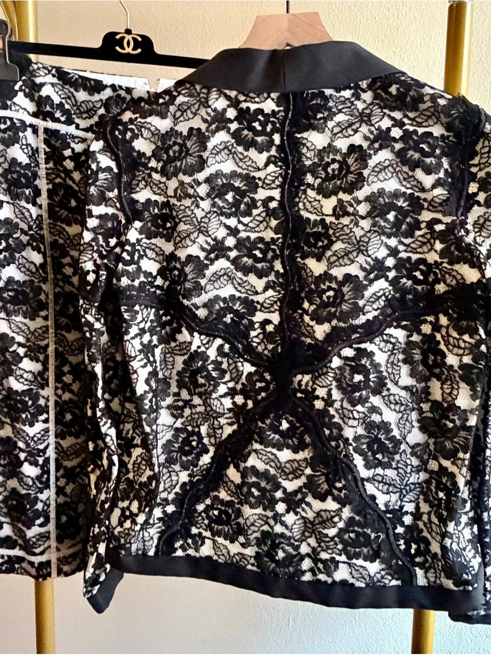CHANEL Spring/Dummer 2014 Cruise lace skirt suit new with tags (NWT)